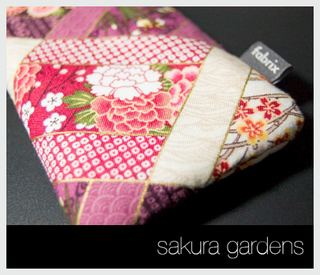 Illustration for article titled Fabrix iPhone 3G Sleeves Are Classy, Fashionable